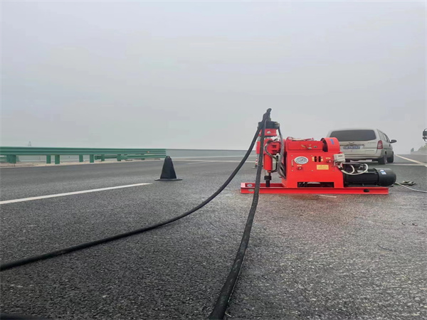 永清马路路基路面开裂下沉注浆加固灌浆